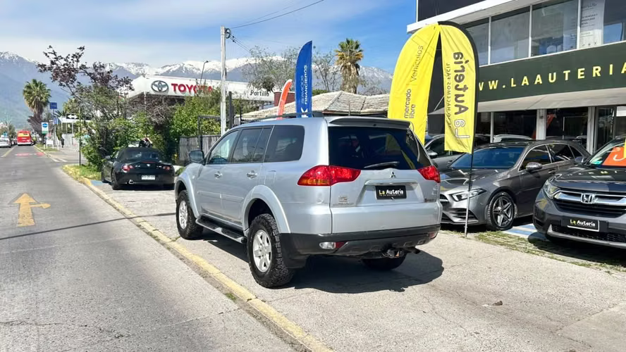 Mitsubishi Montero Sport G2 4x4 2.5 AUT (2012)