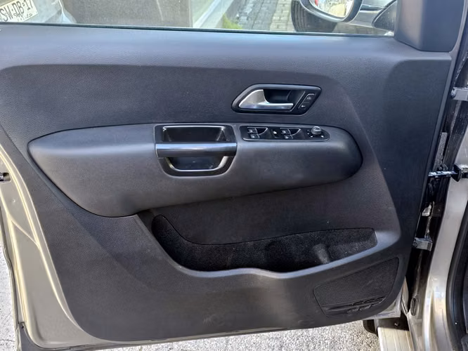 VOLKSWAGEN AMAROK 2023 - Imagen 10