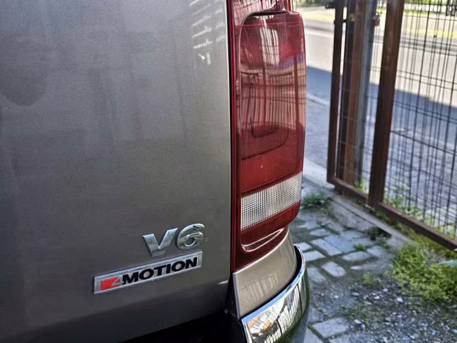 VOLKSWAGEN AMAROK 2023 - Imagen 8