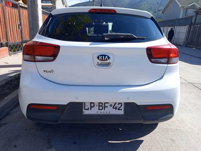 Kia Rio 5 2019 - Imagen 4