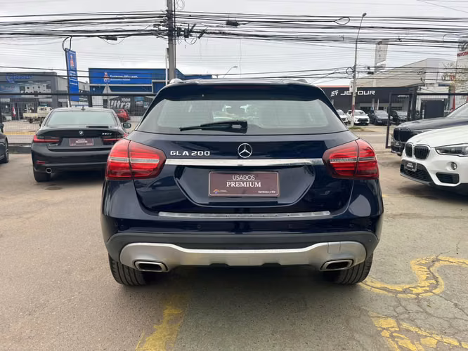 Mercedes Benz GLA 200 HB 1.6 TURBO