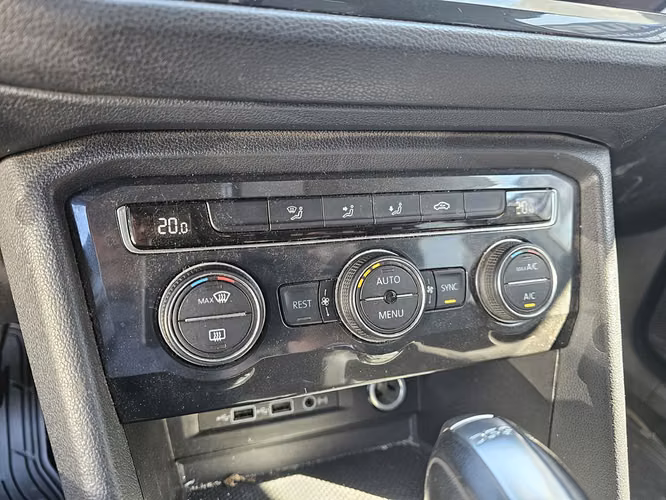 VOLKSWAGEN TIGUAN 2019 - Imagen 16
