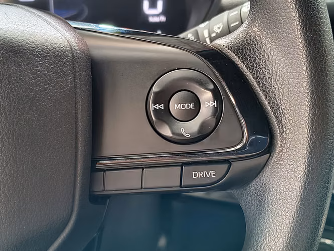 TOYOTA YARIS CROSS 2024