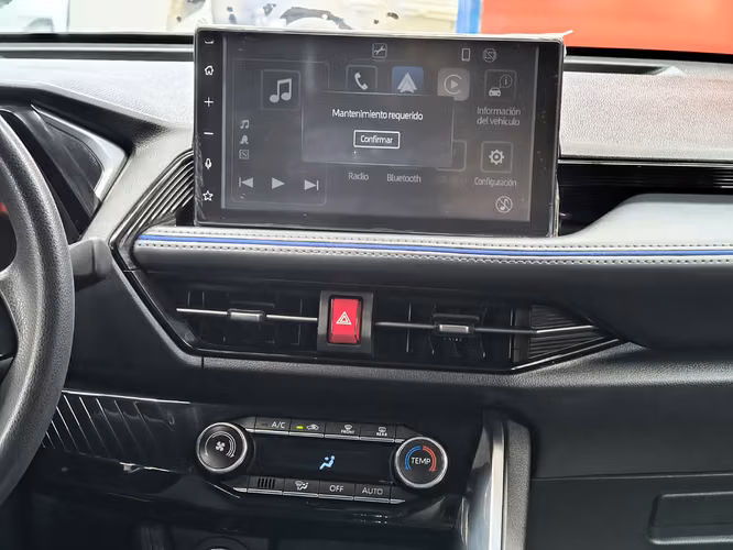TOYOTA YARIS CROSS 2024