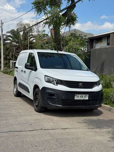 PEUGEOT PARTNER HDI PACK AA EV - 2024 | 4714 - Imagen 12