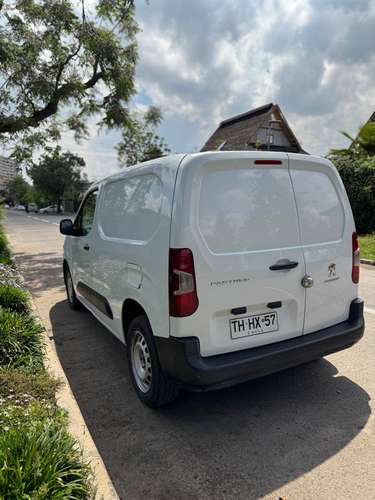 PEUGEOT PARTNER HDI PACK AA EV - 2024 | 4714 - Imagen 4