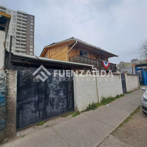 oporrtunidad propiedad en venta de 8 dorm. en San Miguel - Imagen 2