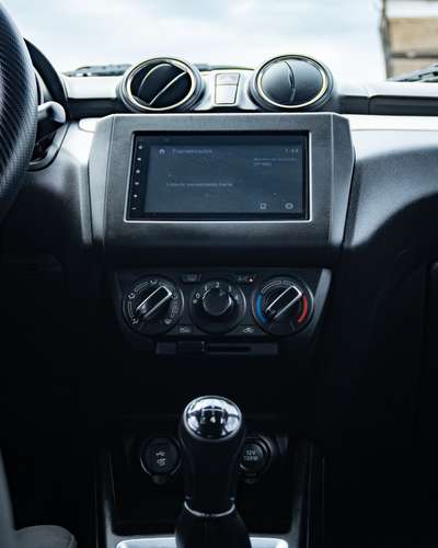 SUZUKI SWIFT GL 1.2 MT 2019  - Imagen 7