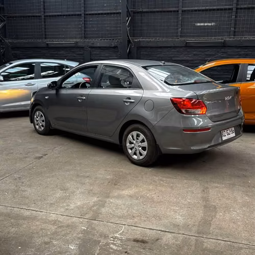 Kia Soluto LX 1.4 A/C 2022 - Imagen 5
