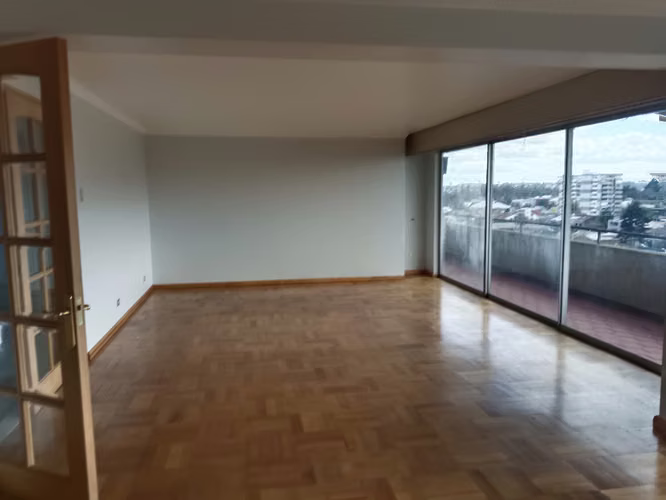 UN DEPARTAMENTO POR PISO CON ASCENSOR A LA PUERTA - Imagen 10