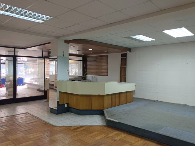 LOCAL COMERCIAL EN PLENO CENTRO DE TEMUCO  FRENTE AL MERCADO MUNICIPAL - Imagen 7