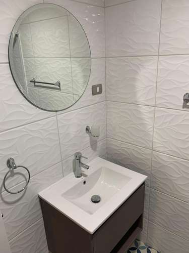 EXCELENTE PROPIEDAD COMERCIAL REMODELADA Y DISEÑADA PARA RENTA