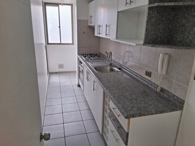 Arriendo 2 dormitorios 2 baños-estacionamiento - Imagen 7