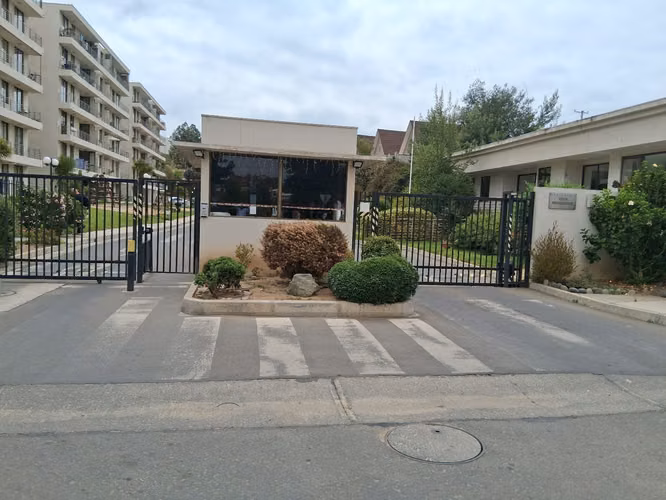 Arriendo 2 dormitorios 2 baños-estacionamiento - Imagen 1