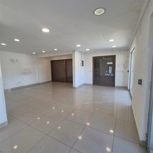 Arriendo local comercial 2 norte con 24 oriente - Imagen 3
