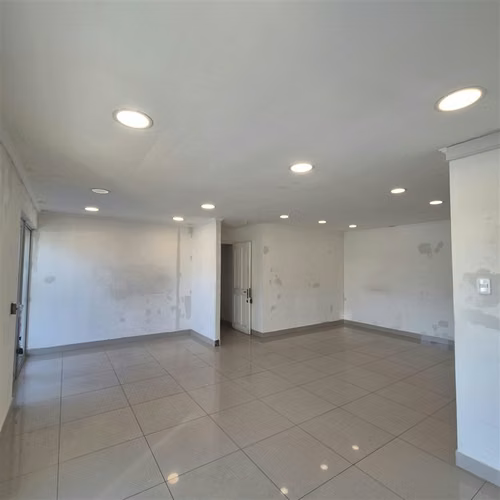 Arriendo local comercial 2 norte con 24 oriente - Imagen 5