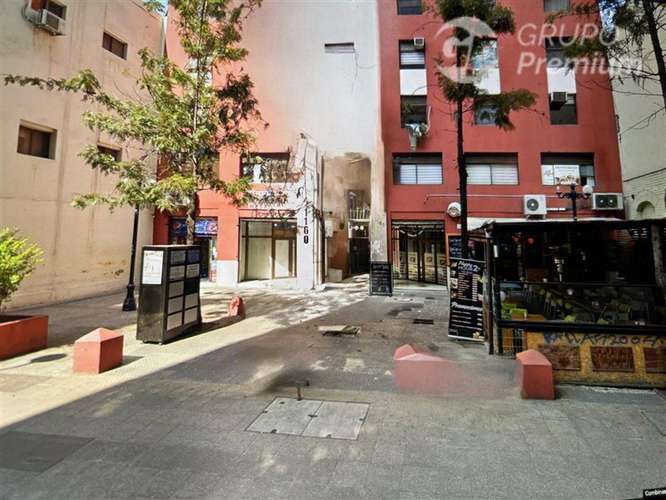 ARRIENDO OFICINA 33M2 1 RECEPCION + 2 PRIVADOS + 2 BAÑOS
