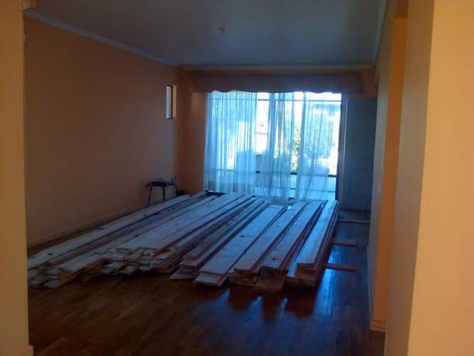 SE VENDE AMPLIA CASA CON EXCELENTE UBICACION EN SAN PEDRO DE LA PAZ - Imagen 21