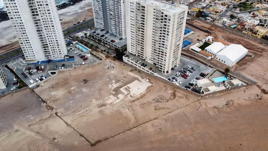 GRAN TERRENO SECTOR SUR DE ANTOFAGASTA FRENTE A PLAYA LLACOLEN - Imagen 6