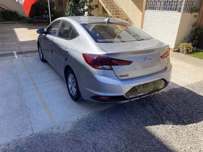 Auto Hyundai 2021 - Imagen 3