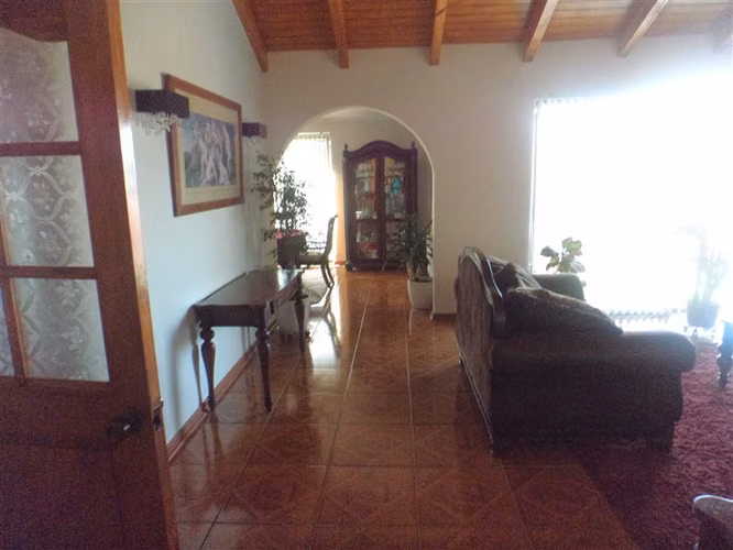 AMPLIA CASA DE 6 HABITACIONES EN PEÑUELAS COQUIMBO - Imagen 7