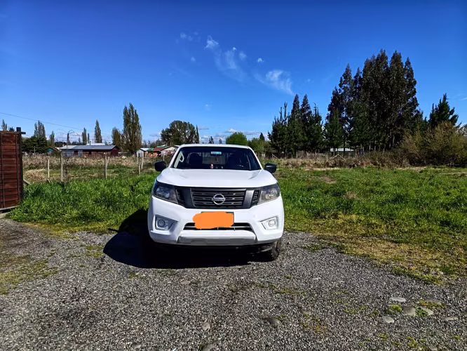 Nissan np300