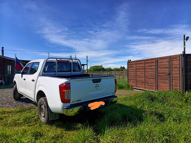 Nissan np300 - Imagen 4