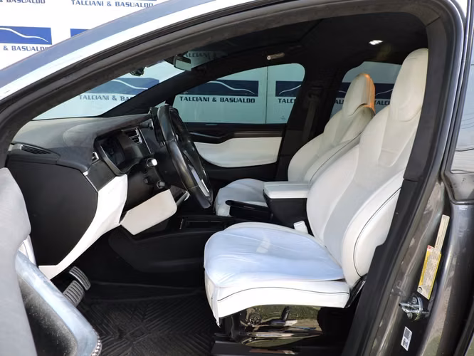 TESLA X P90DL 4X4 2016 - Imagen 9