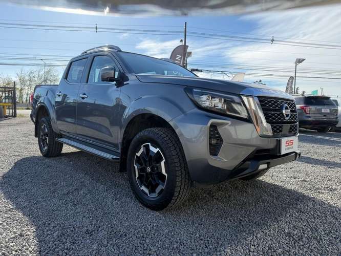 NISSAN NAVARA LE 2.3 4X4 MT6 2023