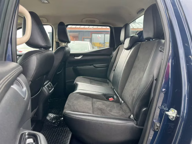 MERCEDES BENZ X250 2019