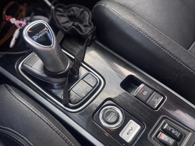 MITSUBISHI OUTLANDER 2019 - Imagen 6