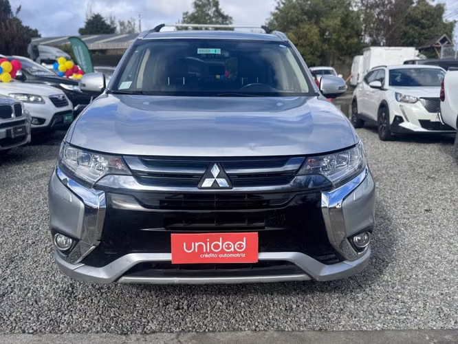 MITSUBISHI OUTLANDER 2019 - Imagen 2