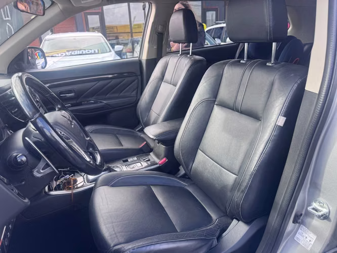 MITSUBISHI OUTLANDER 2019 - Imagen 7