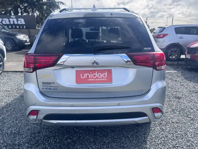 MITSUBISHI OUTLANDER 2019 - Imagen 4