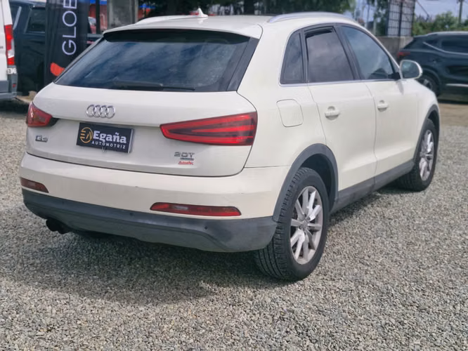 AUDI Q3 2013