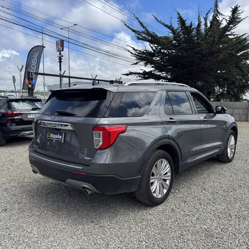 FORD EXPLORER 2023 - Imagen 4