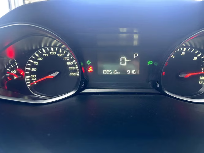 PEUGEOT 308 2017 - Imagen 2