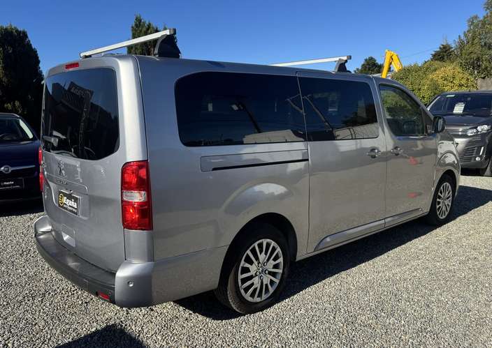 PEUGEOT TRAVELLER 2023 - Imagen 4