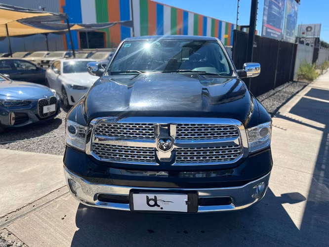 RAM 1500 LARAMIE 4X4 3.0 AUT 2018 - Imagen 15