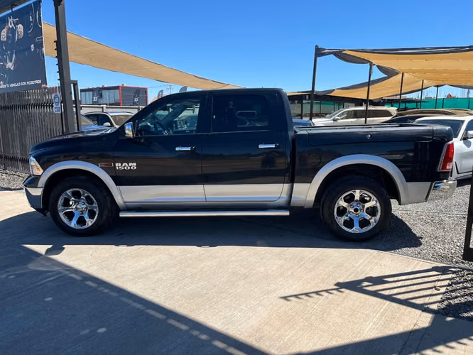 RAM 1500 LARAMIE 4X4 3.0 AUT 2018 - Imagen 7