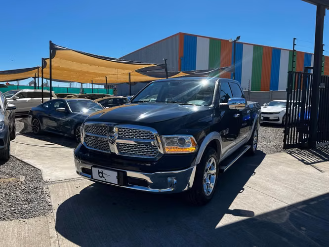 RAM 1500 LARAMIE 4X4 3.0 AUT 2018 - Imagen 17
