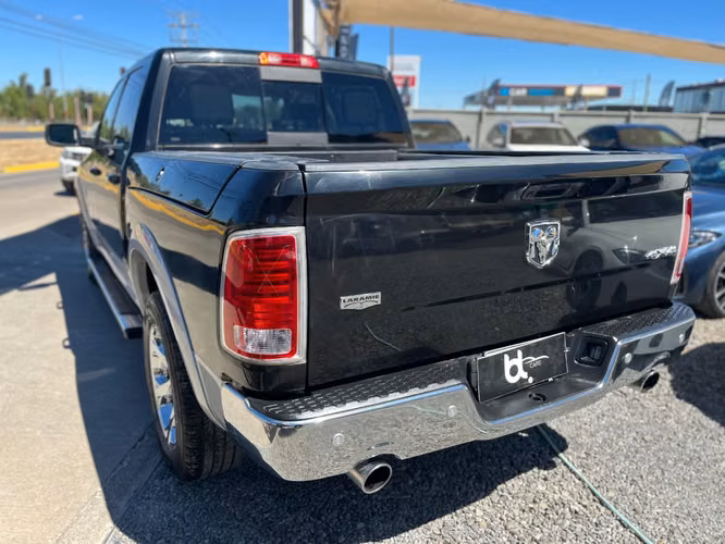 RAM 1500 LARAMIE 4X4 3.0 AUT 2018 - Imagen 4