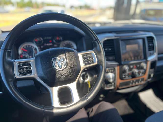 RAM 1500 LARAMIE 4X4 3.0 AUT 2018