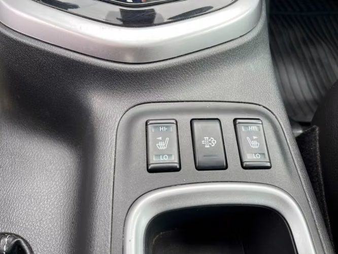 NISSAN NAVARA PLATINUM 4X4 2.3 AUT 2023 - Imagen 13