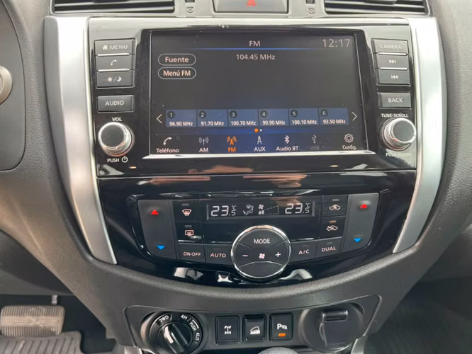 NISSAN NAVARA PLATINUM 4X4 2.3 AUT 2023 - Imagen 17