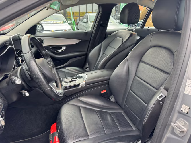 MERCEDES BENZ C180 2016