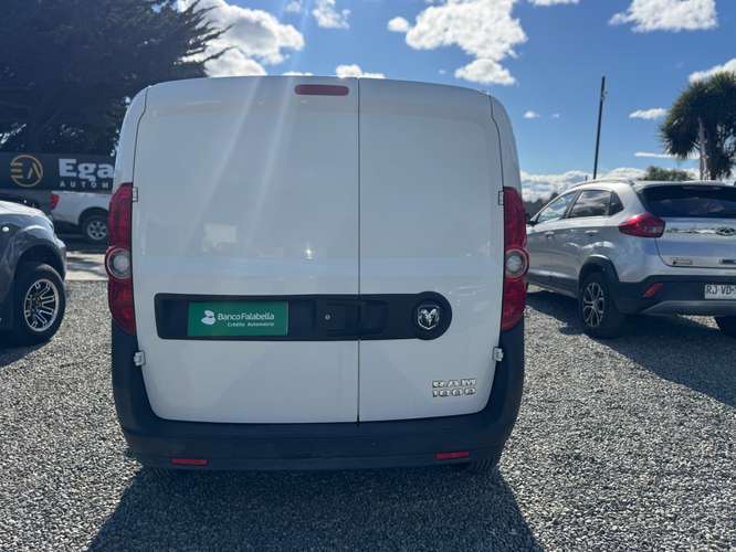 RAM VAN 1000 2022