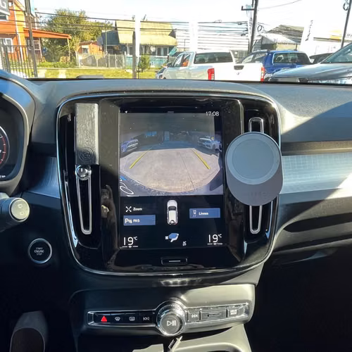 VOLVO XC40 2019