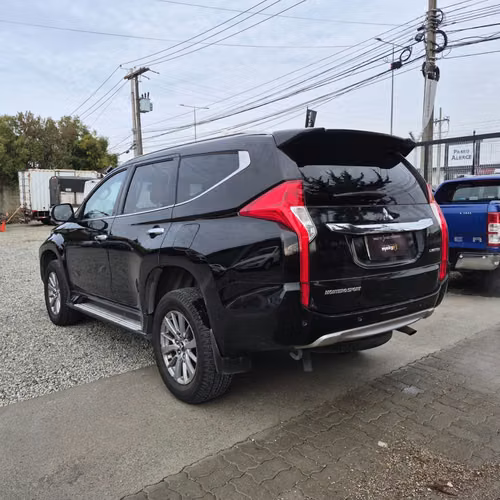 MITSUBISHI MONTERO SPORT 2018