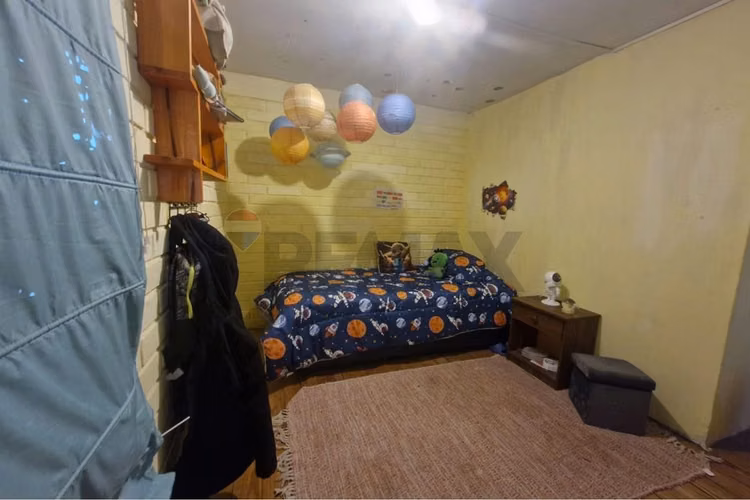 Casa ideal en santiago: espaciosa , regularizada. - Imagen 14